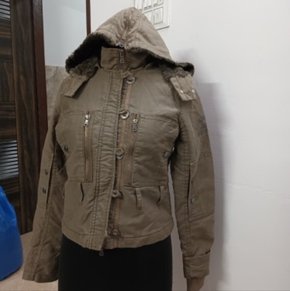 Calvin klein winter jacket original..